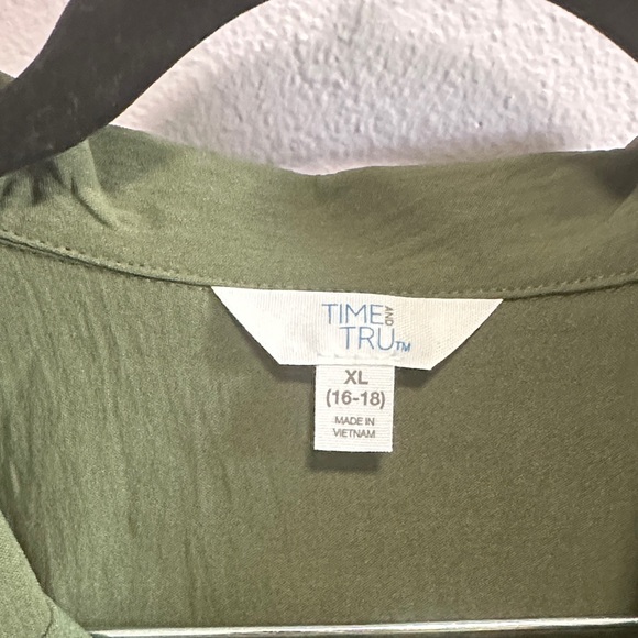 Time and Tru Forest Green Maxi Dress - Picture 3 of 13